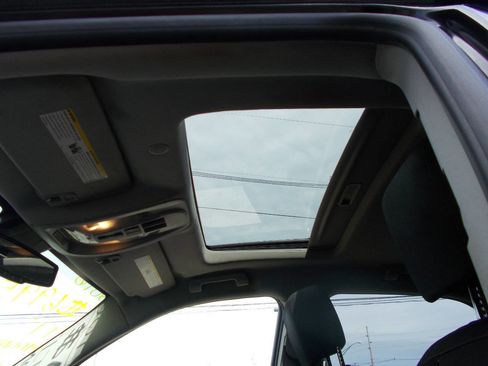 Used 2016 Chevrolet Equinox LT image 14