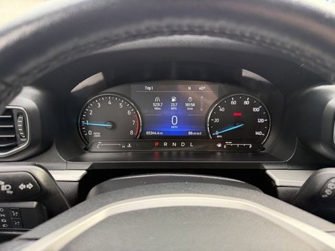 Used 2022 Ford Explorer XLT w/ Equipment Group 202A image 21