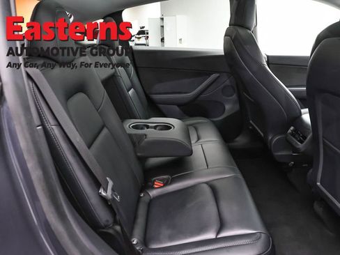 Used 2021 Tesla Model Y Performance image 17