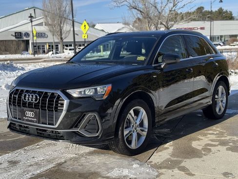 Used 2021 Audi Q3 2.0T Premium w/ Convenience Package image 3