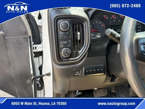 Used 2020 Chevrolet Silverado 2500 W/T w/ WT Convenience Package AWD/4WD image 17