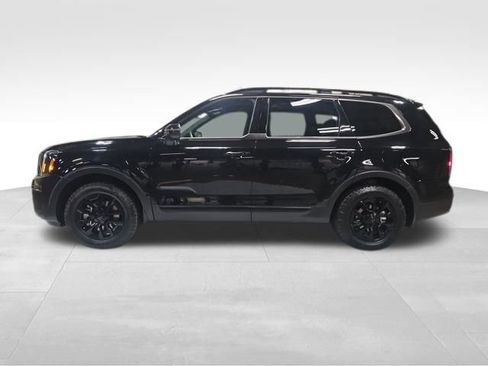 Used 2025 Kia Telluride AWD image 2