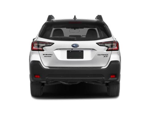 Used 2025 Subaru Outback Onyx Edition XT AWD/4WD image 8