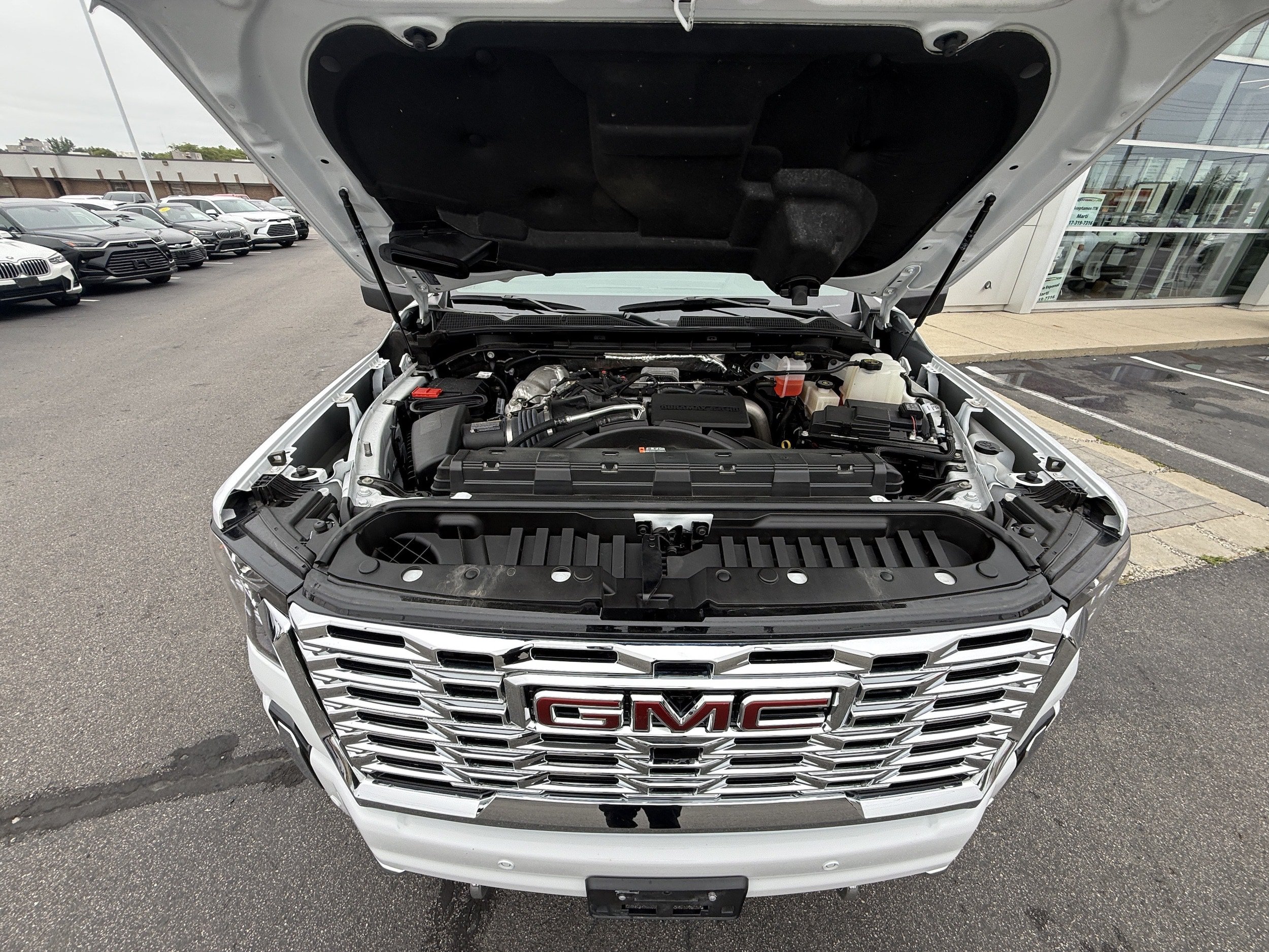 Used 2025 GMC Sierra 2500 Denali AWD/4WD image 41