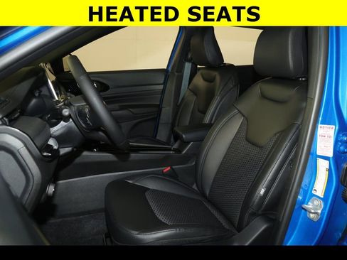 New 2026 Jeep Compass Latitude image 3