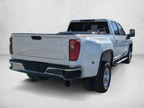 Used 2024 Chevrolet Silverado 3500 LT image 5