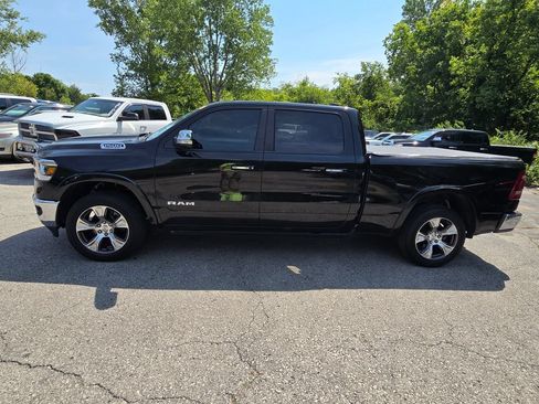 Used 2019 RAM 1500 Laramie AWD/4WD image 3