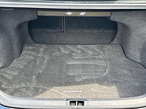 Used 2016 Toyota Camry SE w/ Moonroof Package FWD image 24