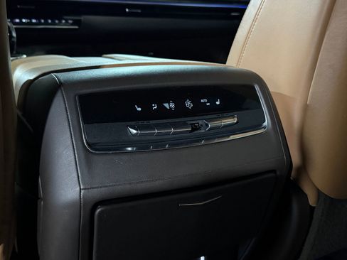 Used 2021 Cadillac Escalade Sport w/ Driver Assist Tech Package image 43