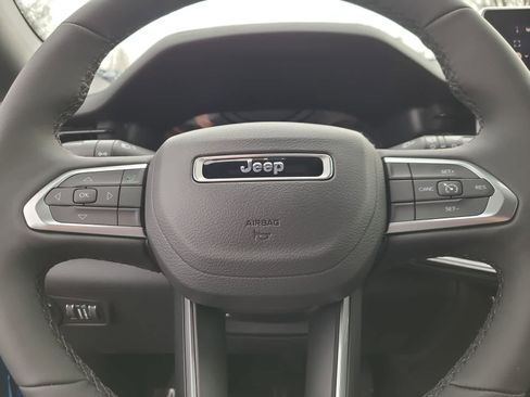 New 2026 Jeep Compass Latitude AWD/4WD image 23