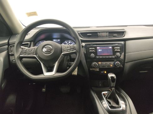 Used 2017 Nissan Rogue S AWD/4WD image 22