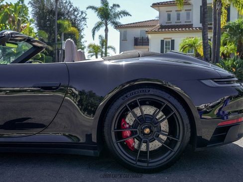 Used 2024 Porsche 911 Cabriolet image 5