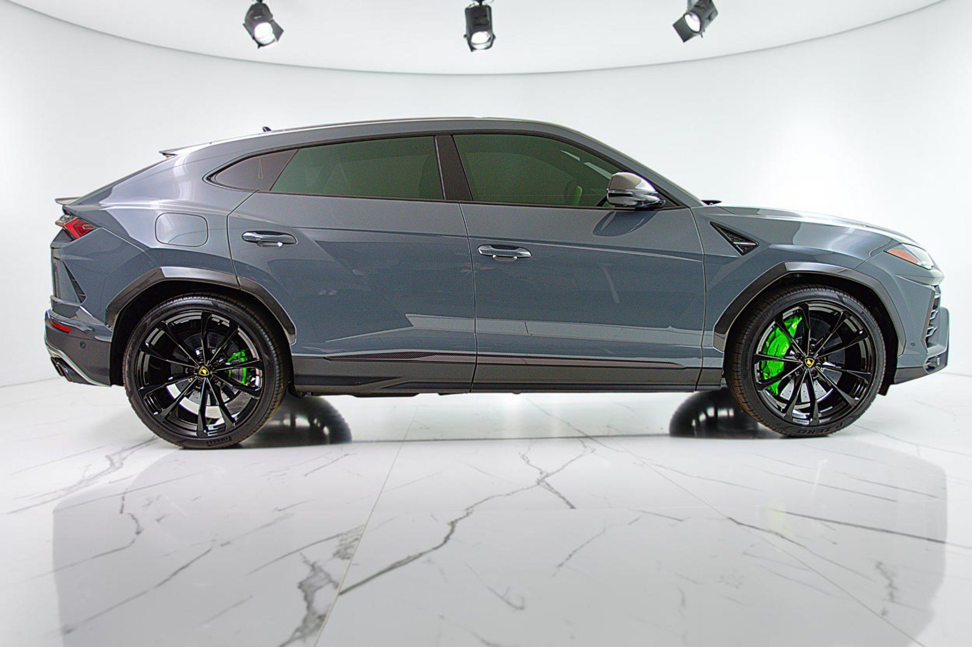 Used 2022 Lamborghini Urus AWD/4WD image 10