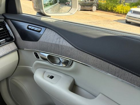 Used 2022 Volvo XC90 T6 Inscription w/ Advanced Package AWD/4WD image 31