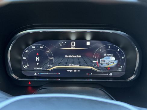 Used 2022 GMC Yukon XL SLT w/ SLT Luxury Package image 49