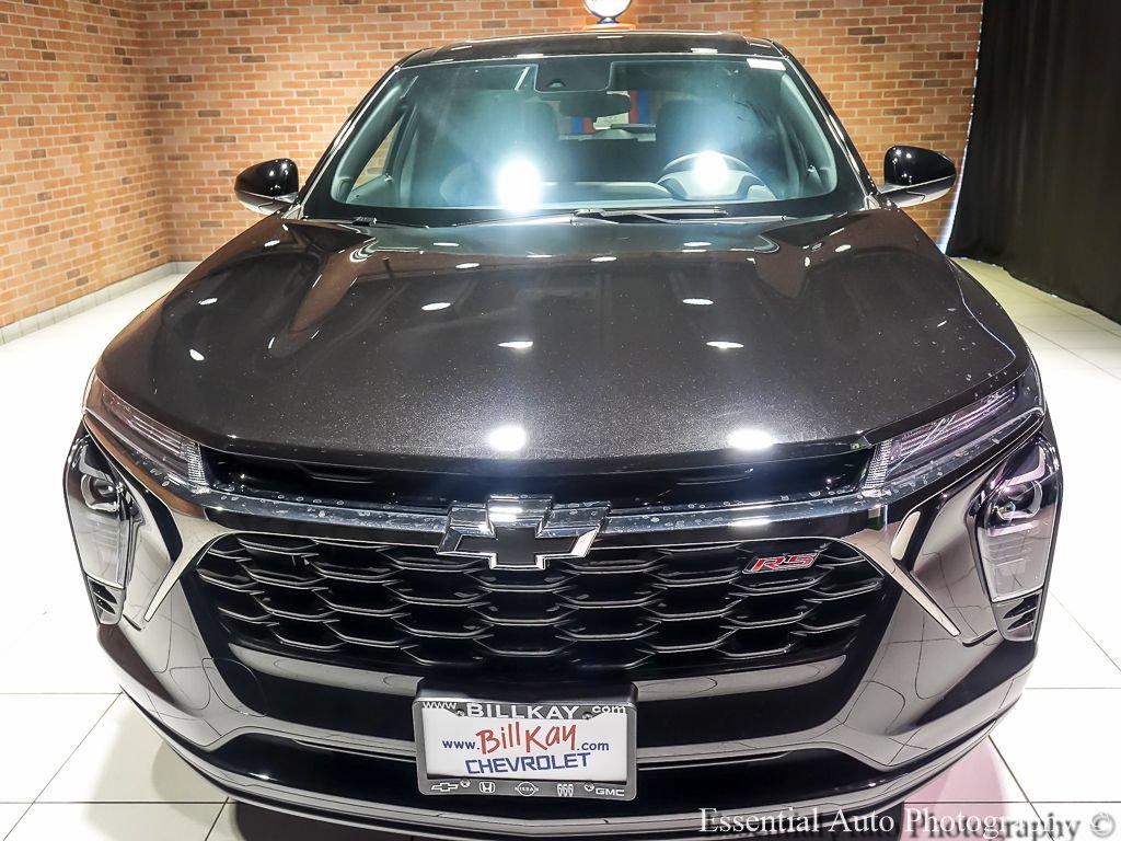 New 2026 Chevrolet Trax RS w/ Sunroof Package FWD image 6