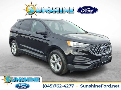 Certified 2024 Ford Edge SE image 1