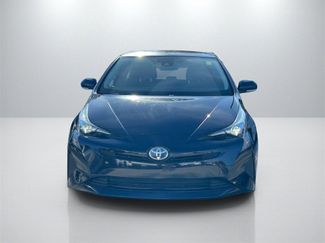 Used 2018 Toyota Prius Two video 2