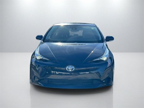 Used 2018 Toyota Prius Two image 2