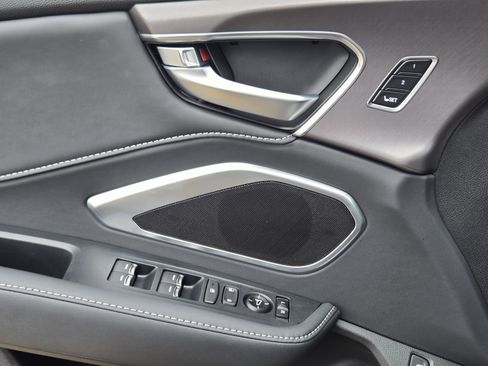 Certified 2025 Acura RDX SH-AWD image 24