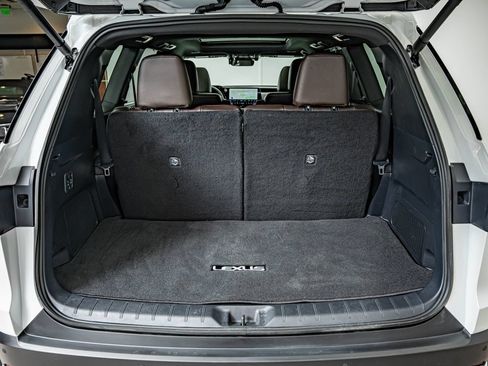 Certified 2026 Lexus TX 350 AWD w/ Technology Package image 42