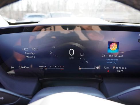 Certified 2025 Buick Enclave Preferred image 35