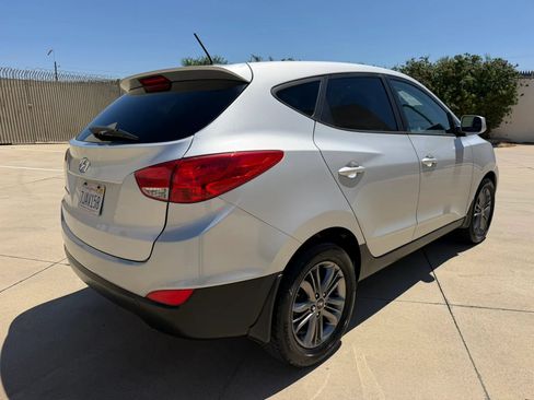 Used 2015 Hyundai Tucson GLS w/ Option Group 02 FWD image 5