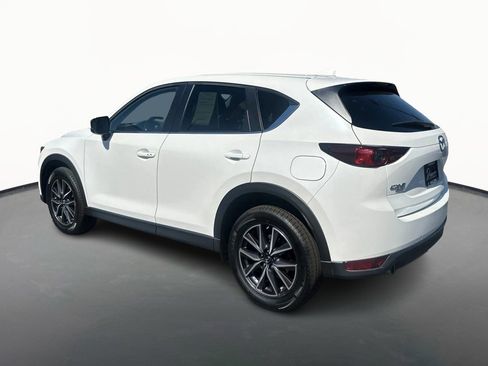 Used 2018 MAZDA CX-5 Touring w/ Preferred Equipment Package AWD/4WD image 5
