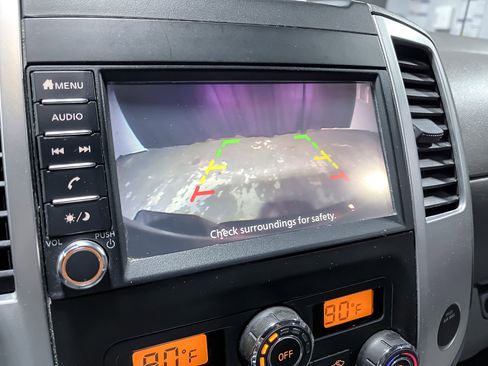 Used 2021 Nissan Frontier SV image 32