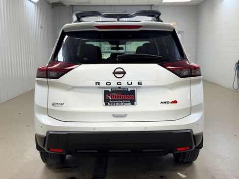 New 2026 Nissan Rogue SV image 6