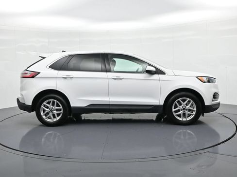 Used 2024 Ford Edge SEL AWD/4WD image 5