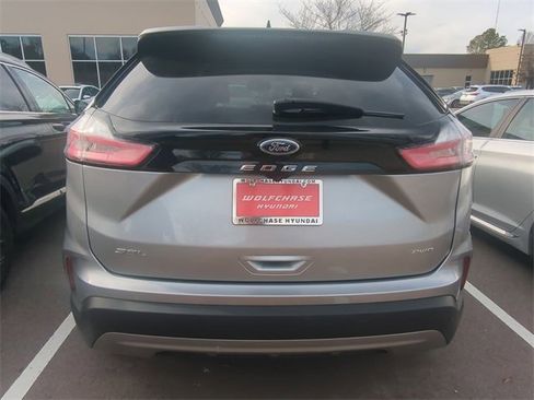 Used 2022 Ford Edge SEL w/ Convenience Package image 3
