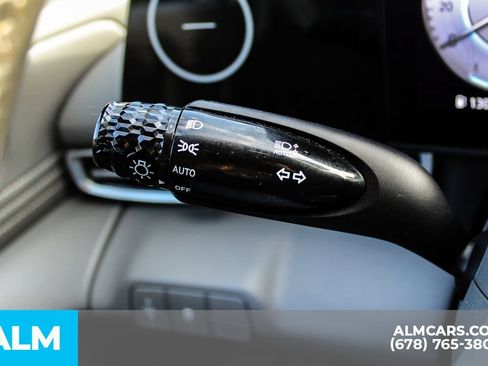 Used 2025 Hyundai Elantra SEL FWD image 27