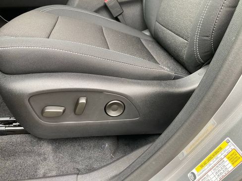 New 2026 Chevrolet Traverse LT w/ Driver Confidence Package FWD image 4
