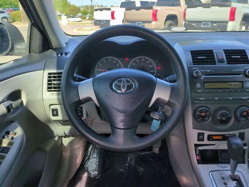 Used 2011 Toyota Corolla LE image 15
