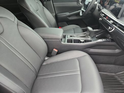 New 2026 Kia Sorento S w/ S Panoramic Sunroof Package FWD image 11
