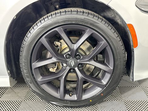 Used 2020 Dodge Charger R/T w/ Driver Convenience Group image 31