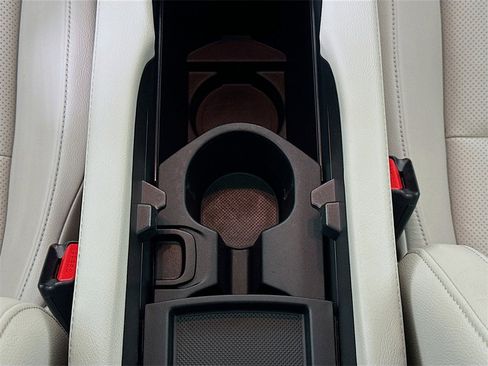 Certified 2019 Honda Insight Touring image 21