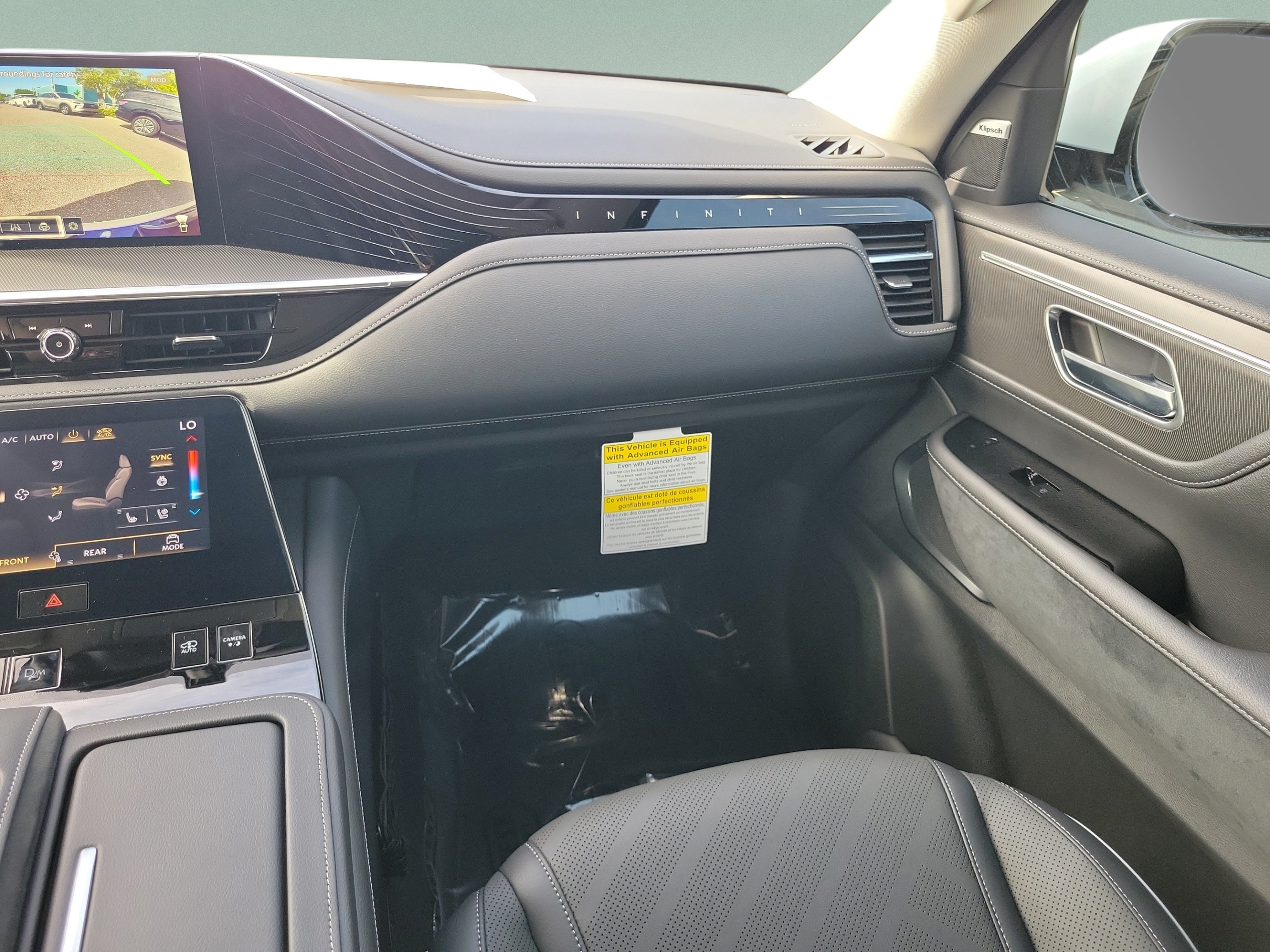 New 2027 INFINITI QX80 Luxe w/ Cargo Package AWD/4WD image 8