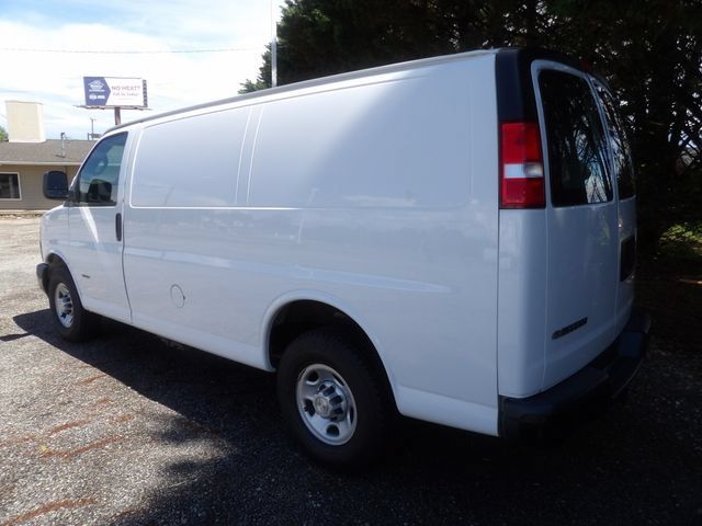 Used 2019 Chevrolet Express 2500 w/ Driver Convenience Package RWD image 3