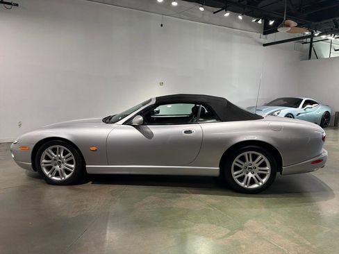 Used 2005 Jaguar XK8 Convertible image 5