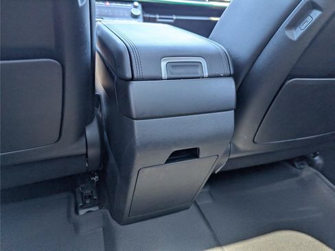 Used 2025 Hyundai Santa Fe Limited FWD image 32