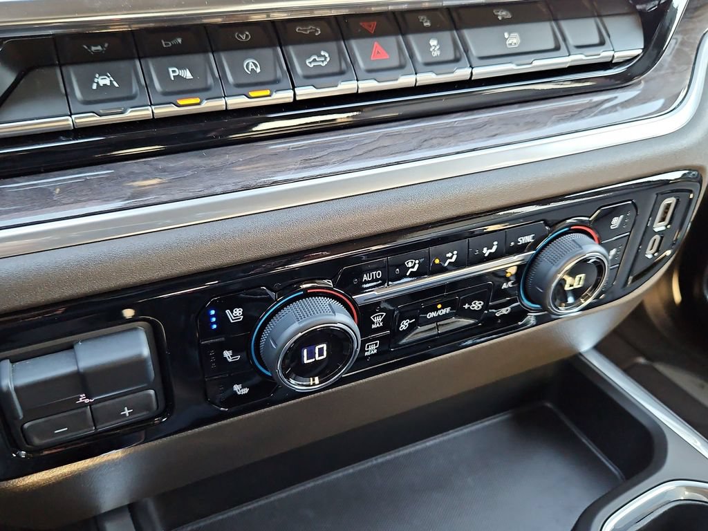Used 2024 Chevrolet Silverado 1500 LTZ w/ LTZ Premium Texas Edition RWD image 18