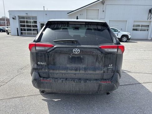 Used 2023 Toyota RAV4 LE image 3