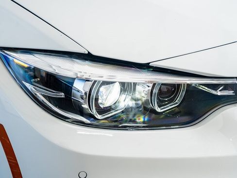 Used 2020 BMW M4 Convertible w/ Competition Package image 20