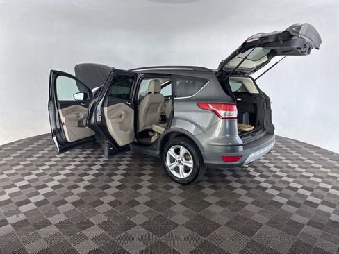 Used 2015 Ford Escape SE w/ Equipment Group 201A FWD image 20