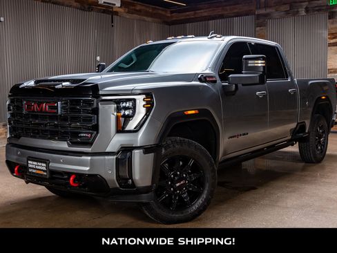 Used 2024 GMC Sierra 2500 AT4 w/ AT4 Premium Plus Package AWD/4WD image 4
