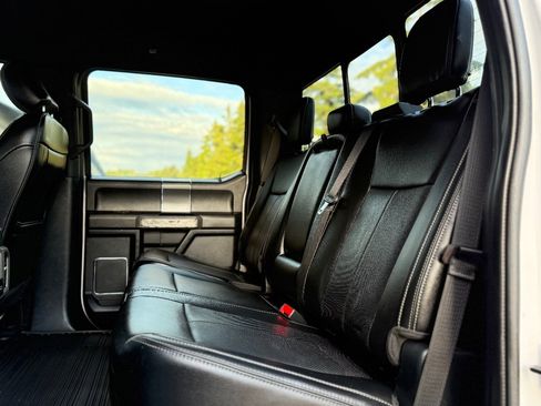 Used 2020 Ford F150 Lariat AWD/4WD image 14