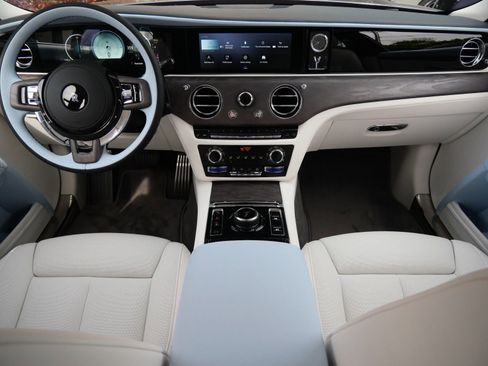 New 2026 Rolls-Royce Ghost image 4