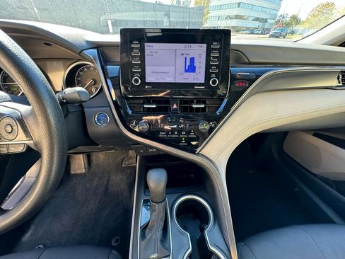 Used 2024 Toyota Camry LE image 17